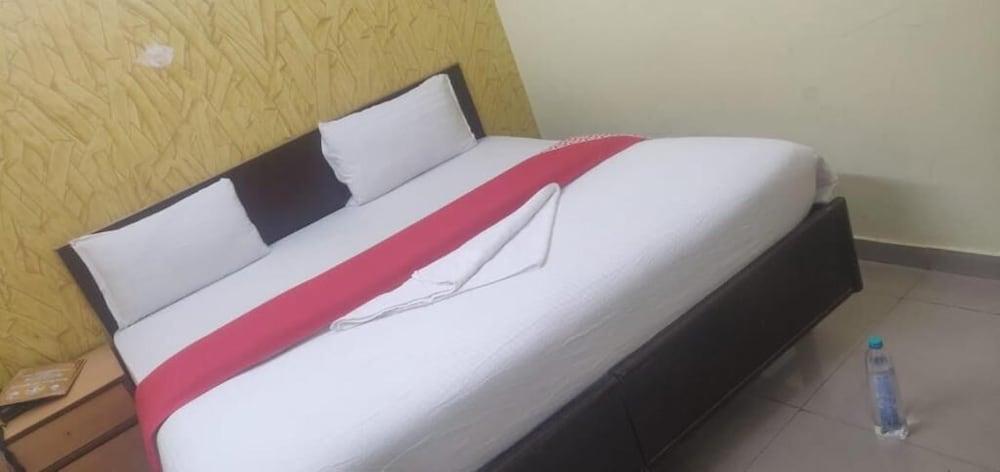 Airport Hotel Vishal Residency Nova Deli Exterior foto