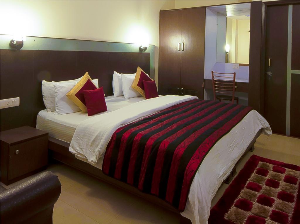 Airport Hotel Vishal Residency Nova Deli Exterior foto