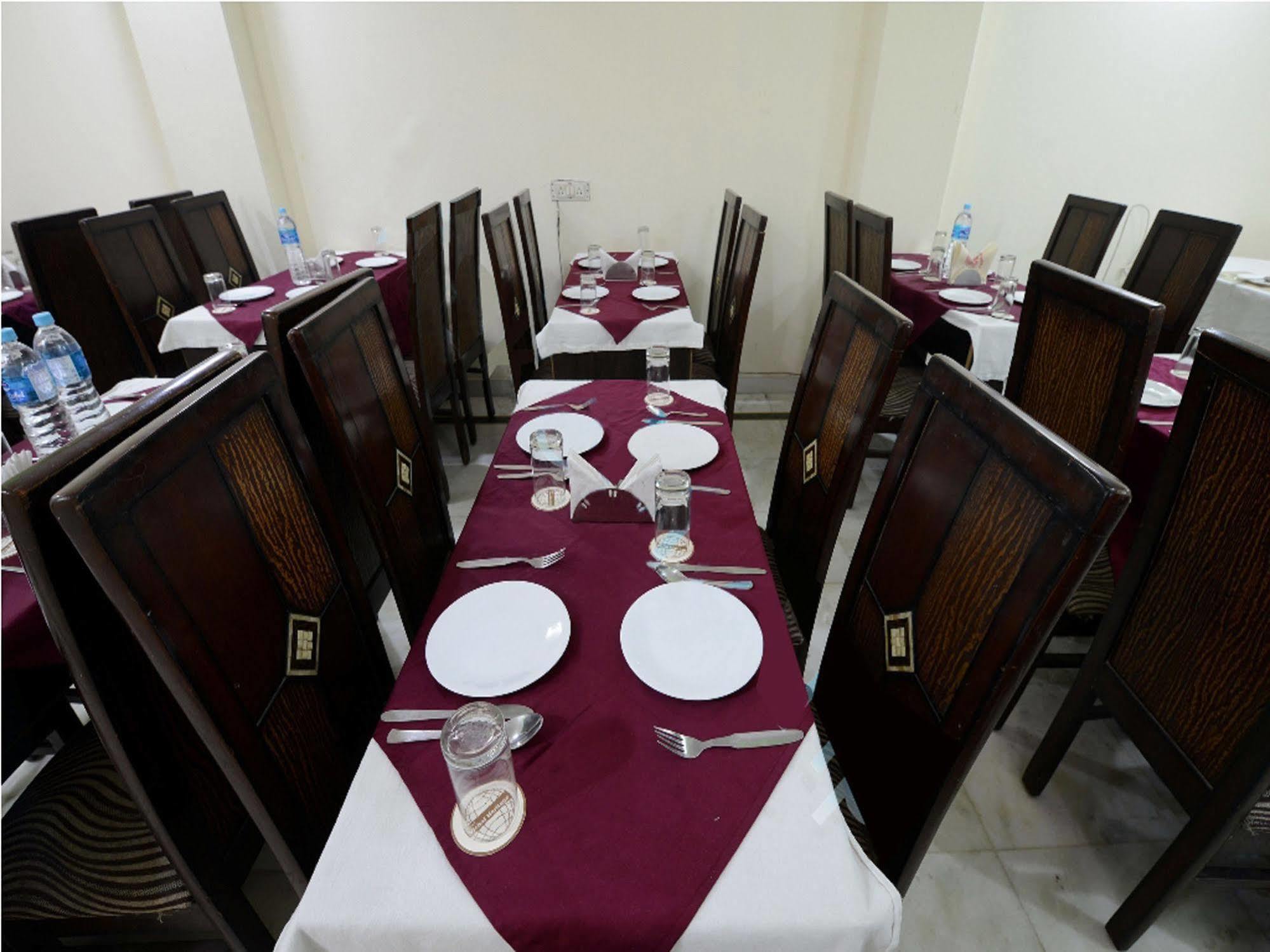 Airport Hotel Vishal Residency Nova Deli Exterior foto