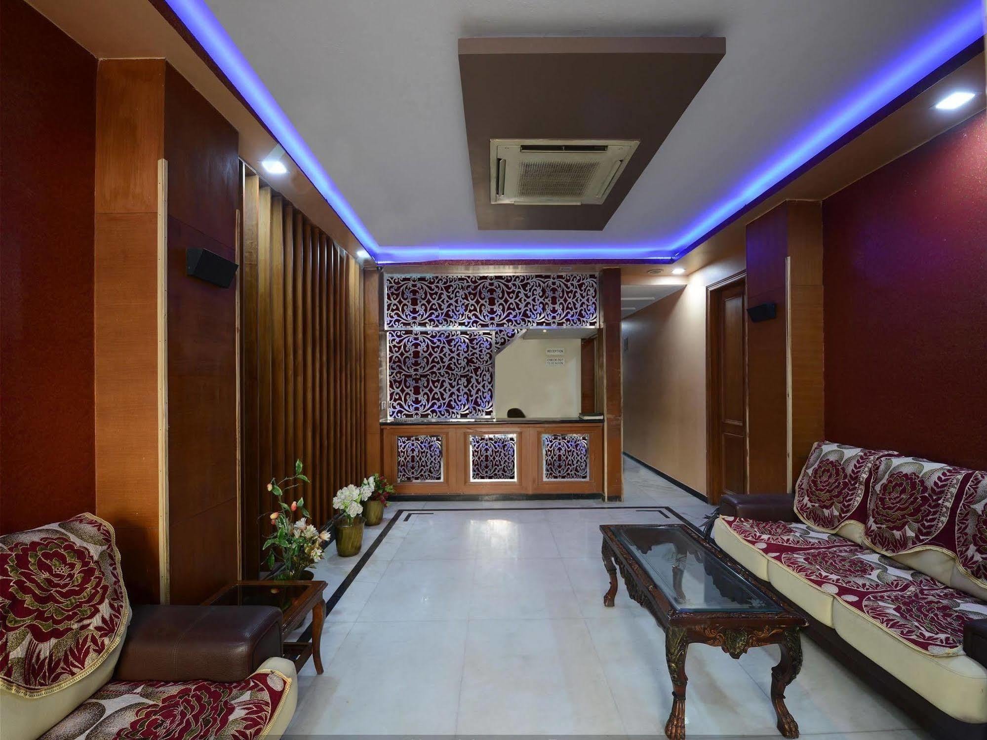 Airport Hotel Vishal Residency Nova Deli Exterior foto