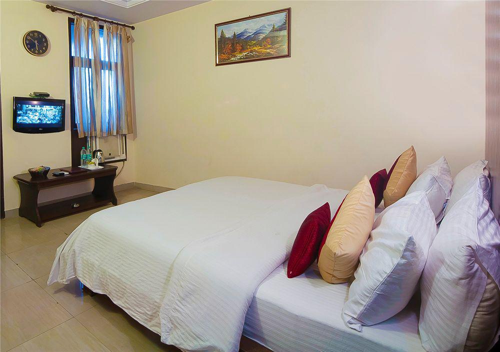 Airport Hotel Vishal Residency Nova Deli Exterior foto